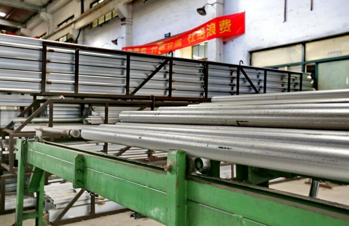 Zhejiang aluminium profiel diepe verwerking en Zhejiang aluminium profiel precisieverwerking maken gebruik van hoogwaardige lastechnologie