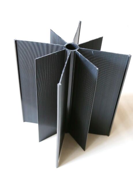 Aluminiumbeplating, aluminiumverwerking, mechanische aluminiummaterialen en elektrische aluminiummaterialen hebben allemaal unieke voordelen op hun respectieve terreinen, die tot uiting komen in de volgende aspecten: